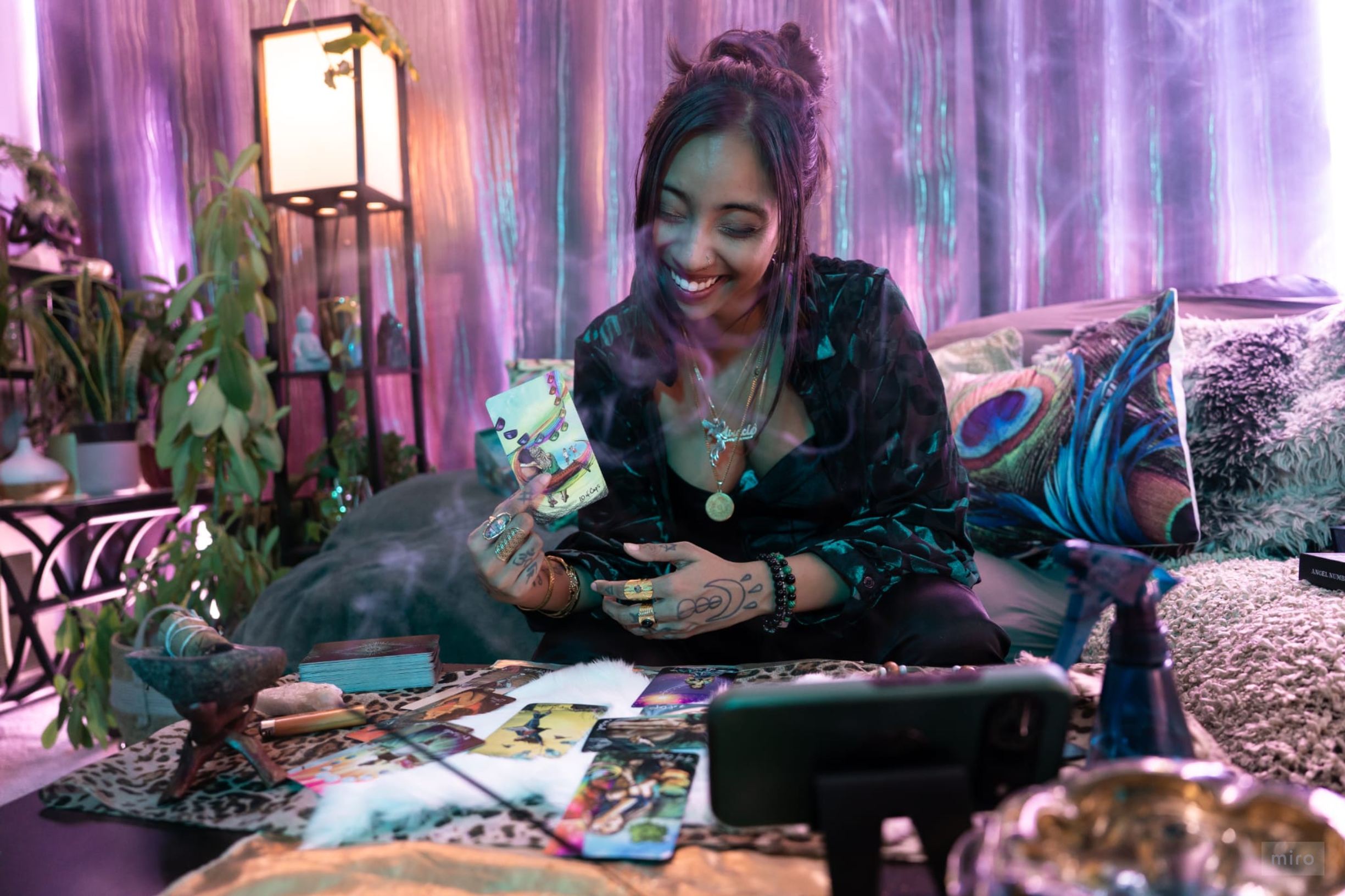 Samira performing tarot reading